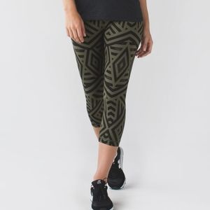 Lululemon Wunder Under Crop II